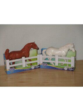 Breyer Paddlock Pals Horses Chili and Biscuit Lot of 2 Plastic Horses Brand New